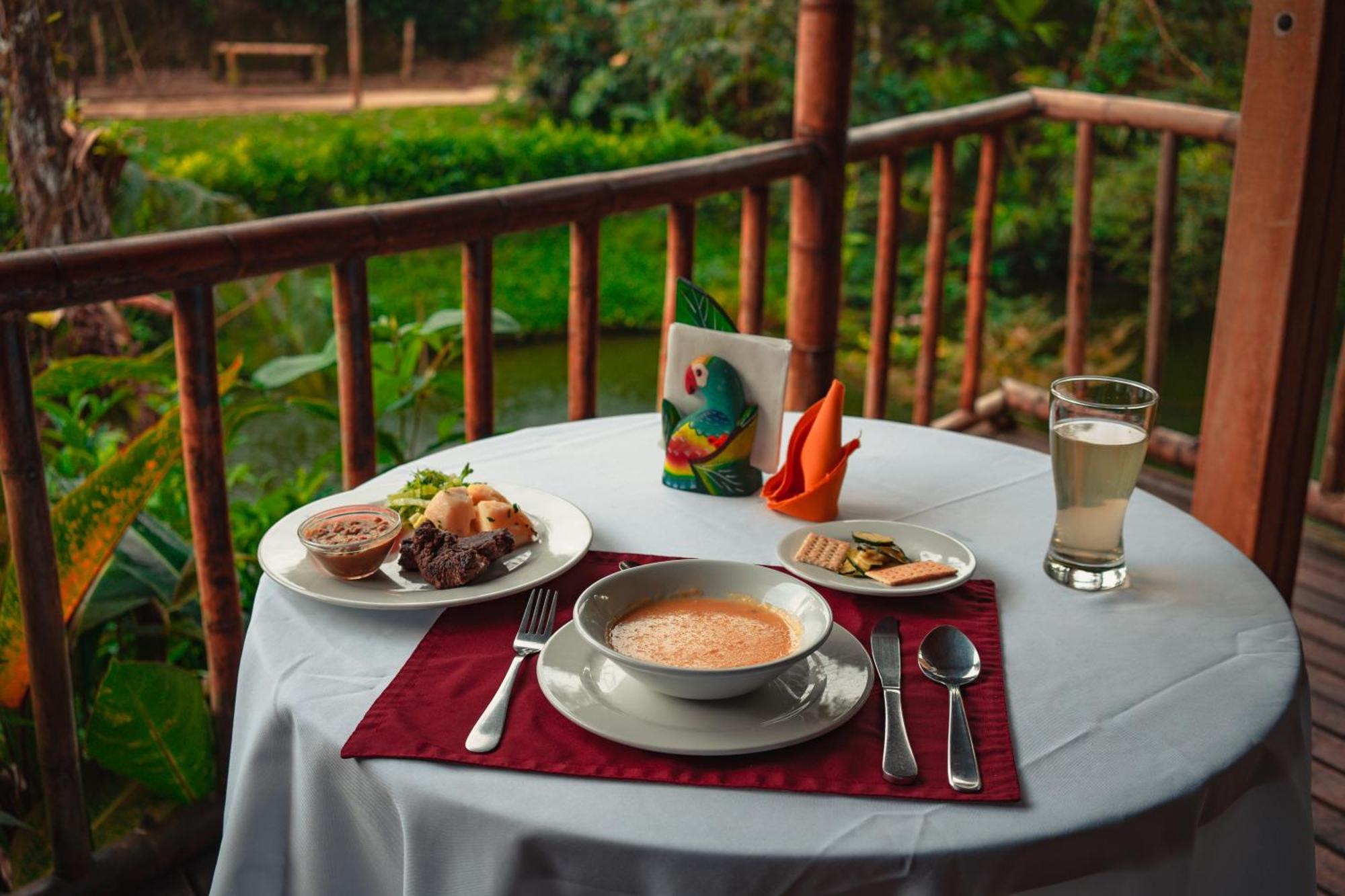 Huasquila Amazon Lodge Cotundo エクステリア 写真